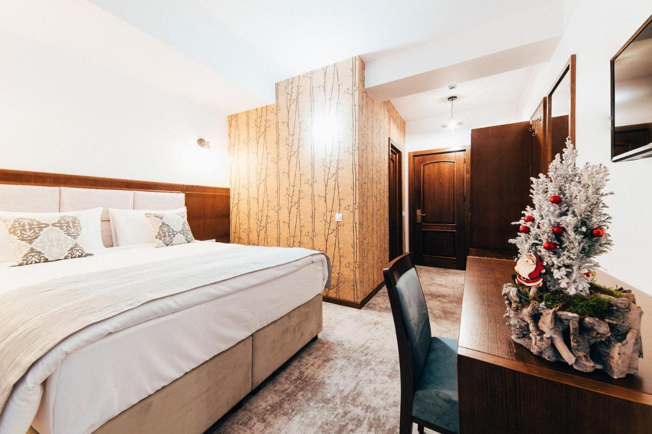 Hotel Buchenland Gura Humorului Extérieur photo